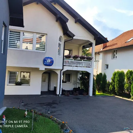 Apartment Airport